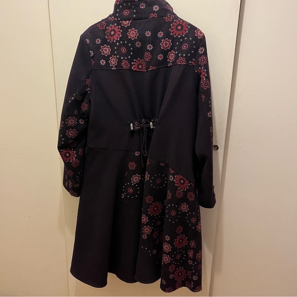 JOE BROWNS plus size purple floral flared funnel neck ruched cinch waist coat - Picture 9 of 11